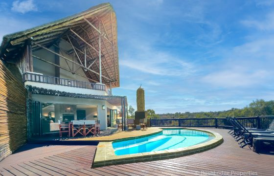 PRM156-  Kubu Lodge