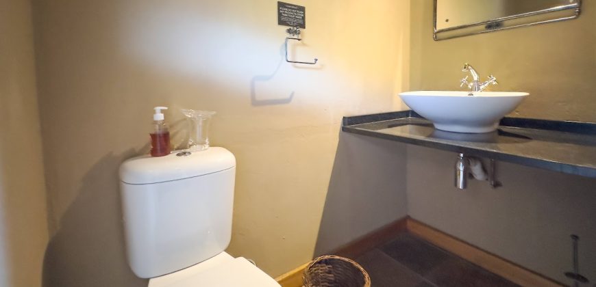 PRM155-  Thutlwa Lodge