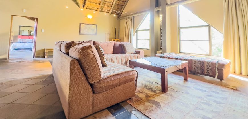 PRM155-  Thutlwa Lodge