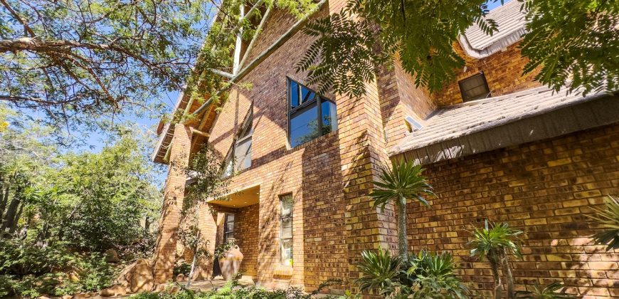 PRM155-  Thutlwa Lodge