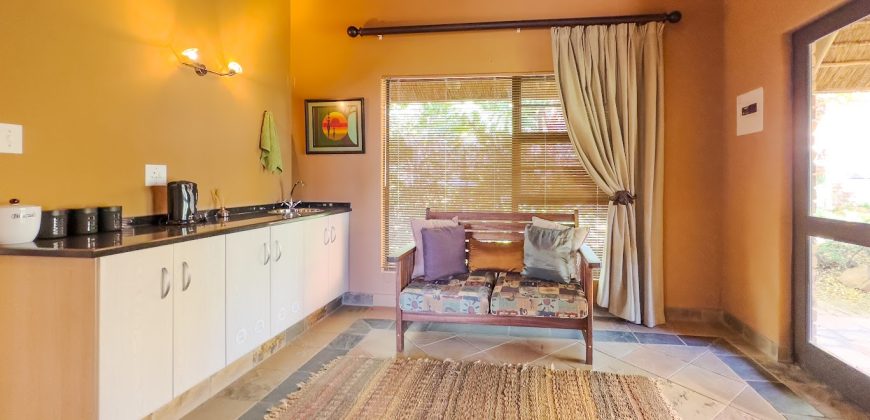 PRM155-  Thutlwa Lodge